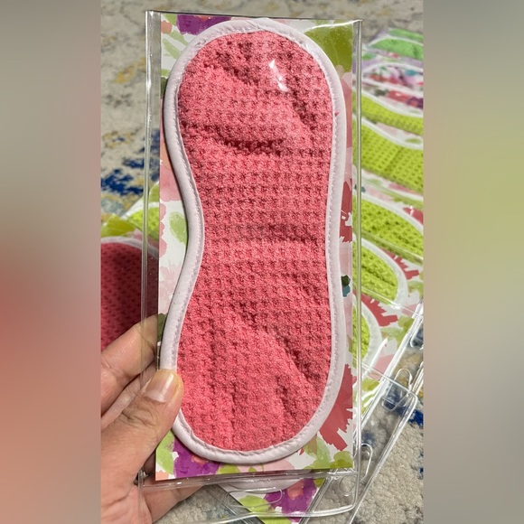 Eyemask - Picture 3 of 5